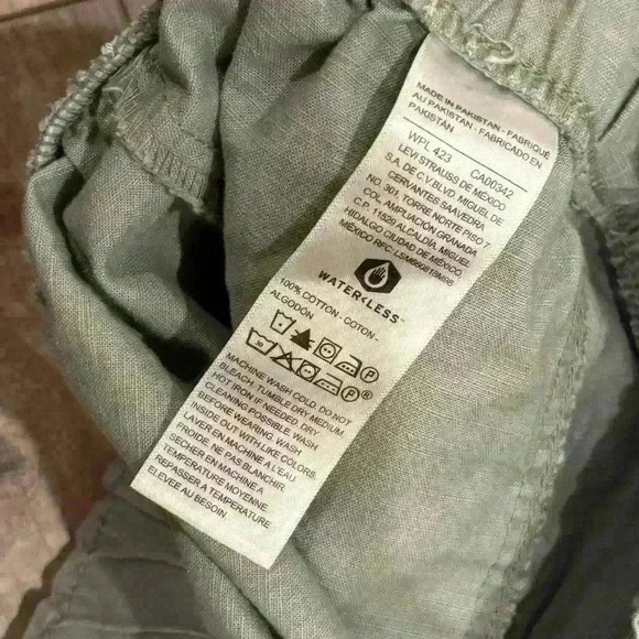 Signature by Levi Strauss Women’s pull on casual elastic waist sage shorts XXL - Picture 8 of 9